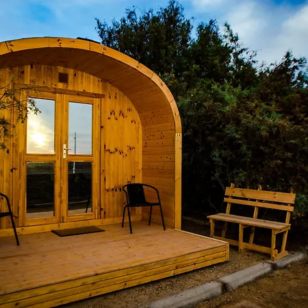 Eco-wooden Montana Roja Lodge El Medano (Tenerife)