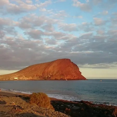 Eco-wooden Montana Roja El Medano (Tenerife)
